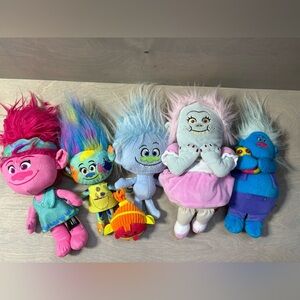 Trolls dolls/stuffed toys collection assorted
Biggie and Mr dinkles